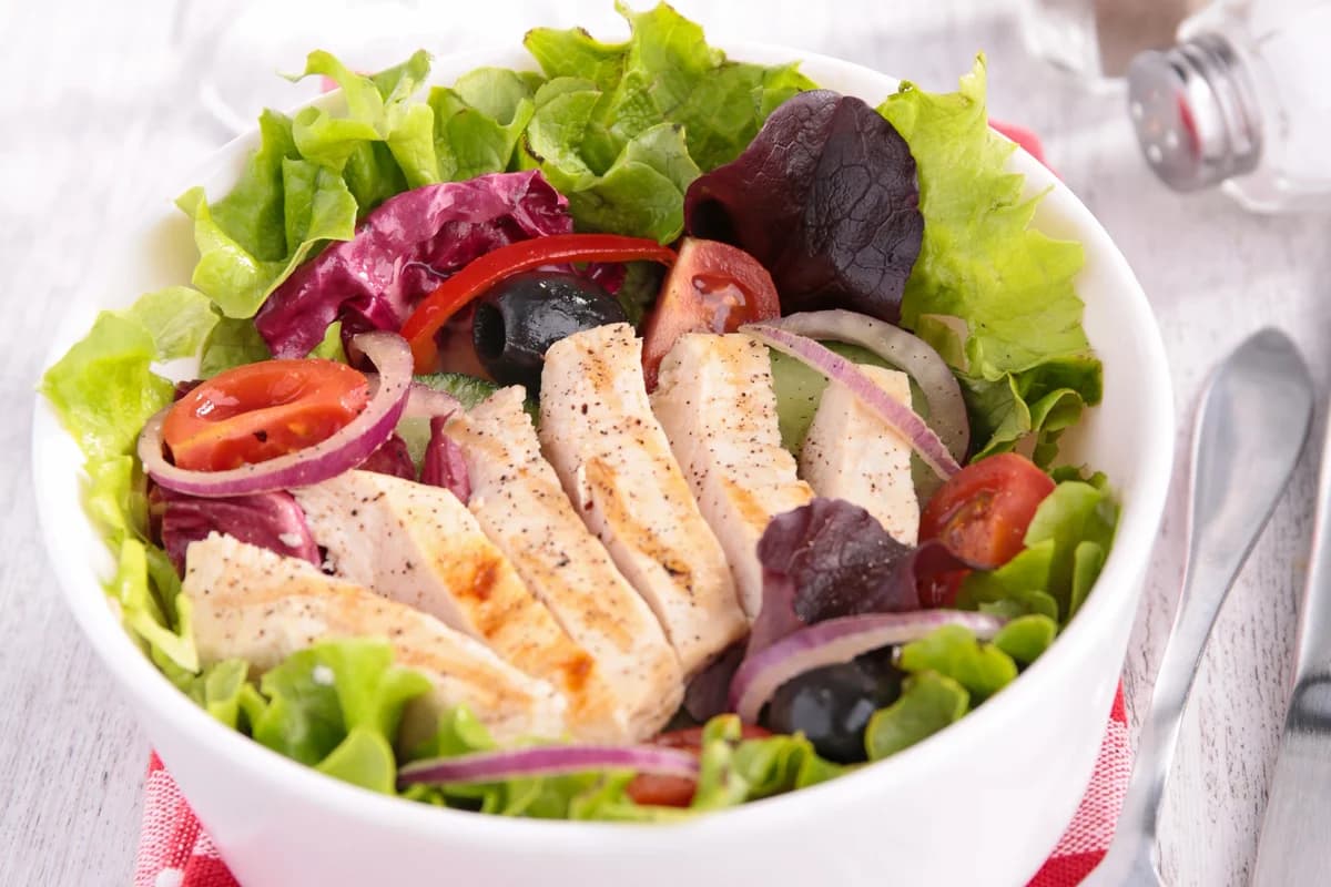 Salade Poulet Nouilles Croquantes