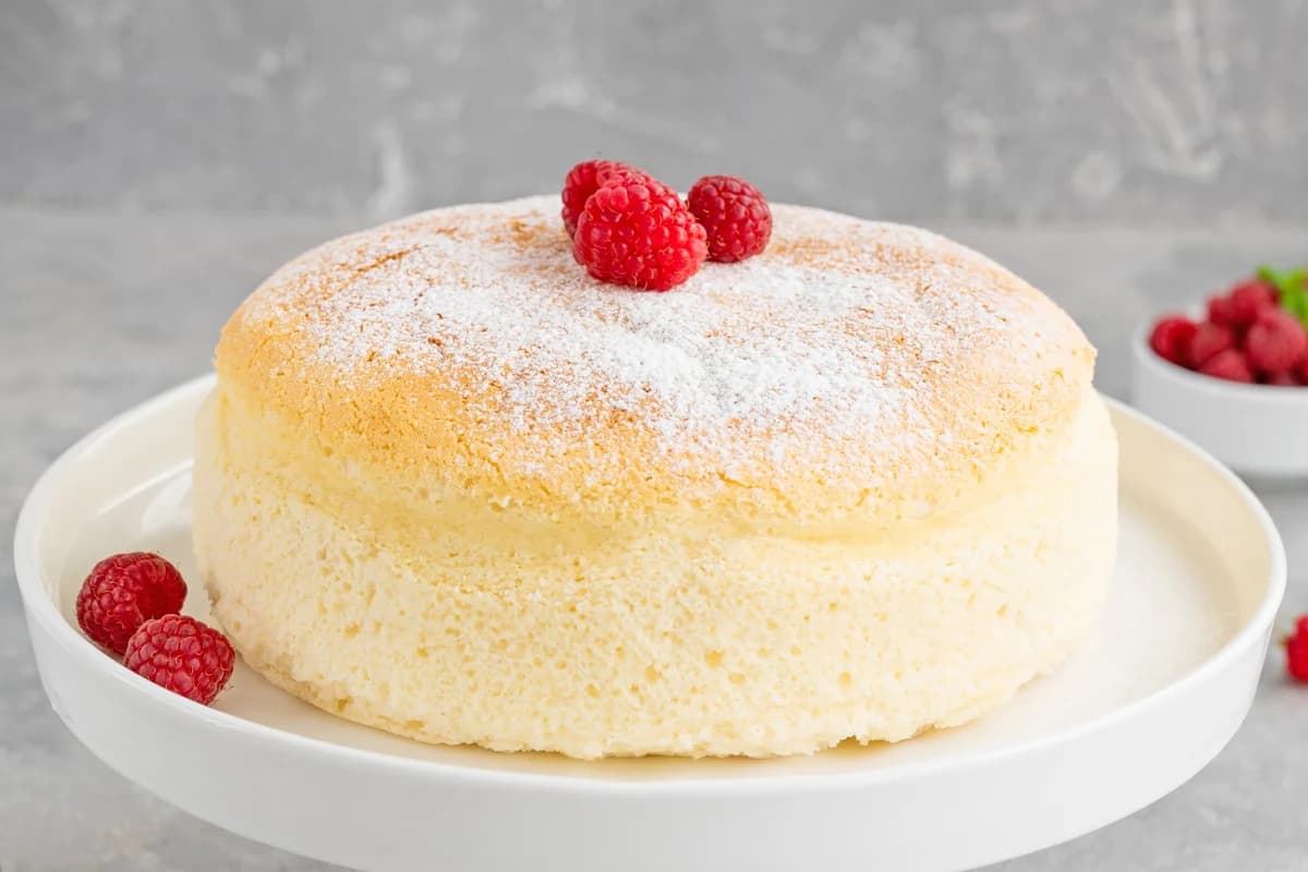 Gâteau au fromage japonais nuageux