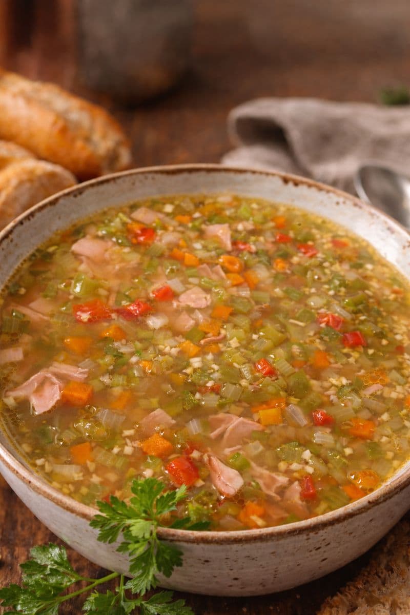 Soupe à l'orge et jambon